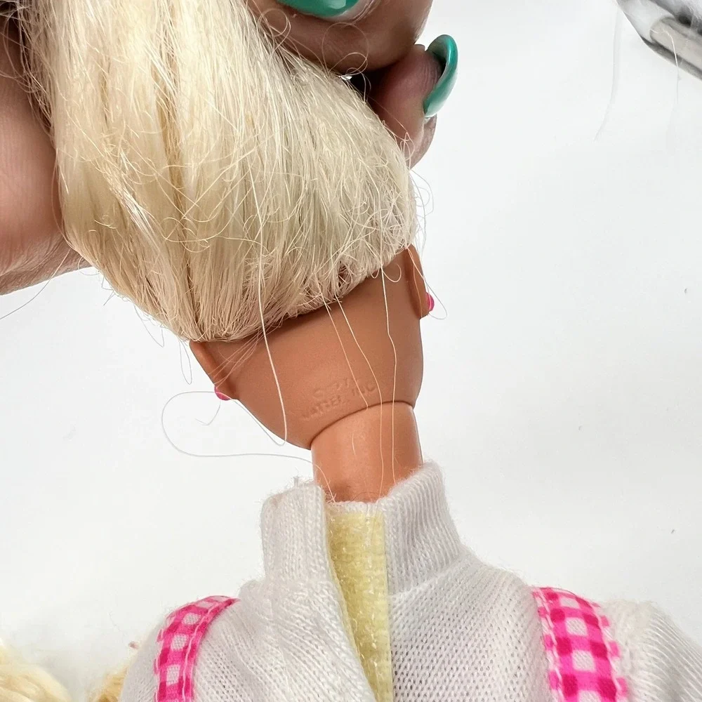 Mattel Barbie Doll Lot Of 4 With Clothes Vintage 2000s‎ & Modern Older Toy